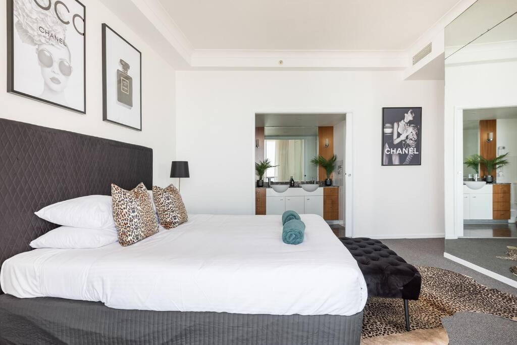 Apartment Breathtaking Views From Stunning 42nd Floor Skyhome & Living Gold Coast