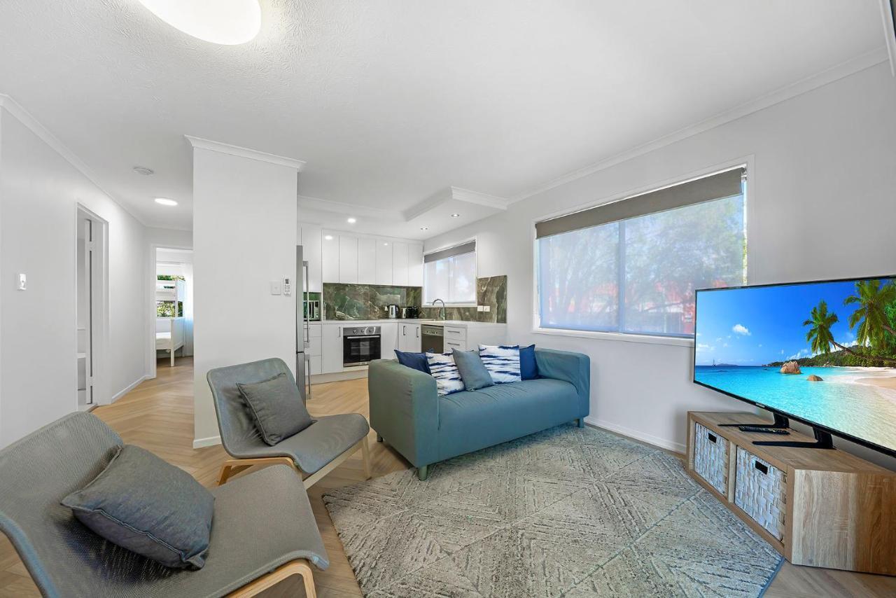 Newly Renovated Unit In Southport