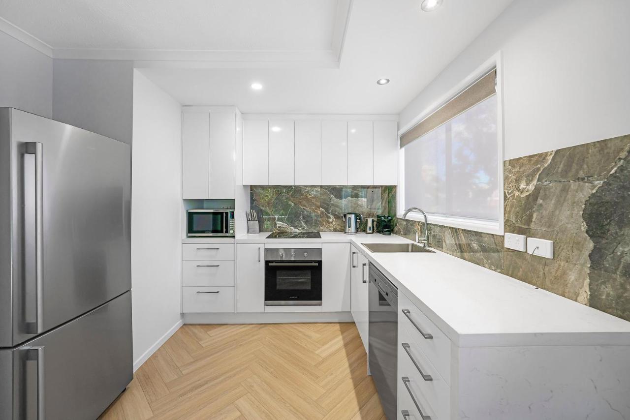 Newly Renovated Unit In Southport Gold Coast