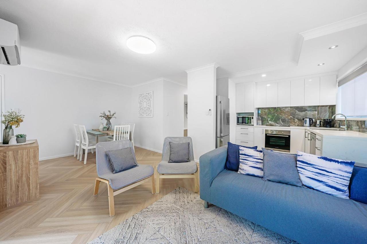 Apartment Newly Renovated Unit In Southport Gold Coast