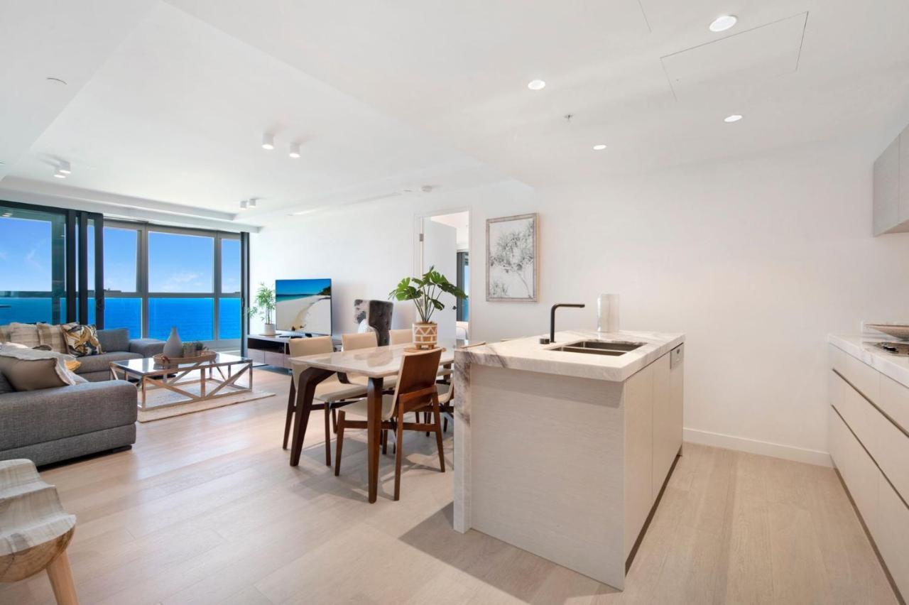 Jewel Broadbeach Luxury - Coasthm