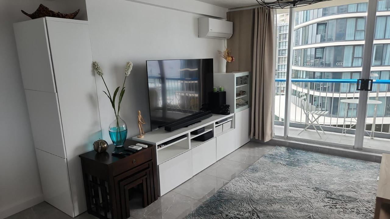 Apartamento Spacious Quarterdeck Unit With Ocean Views Gold Coast