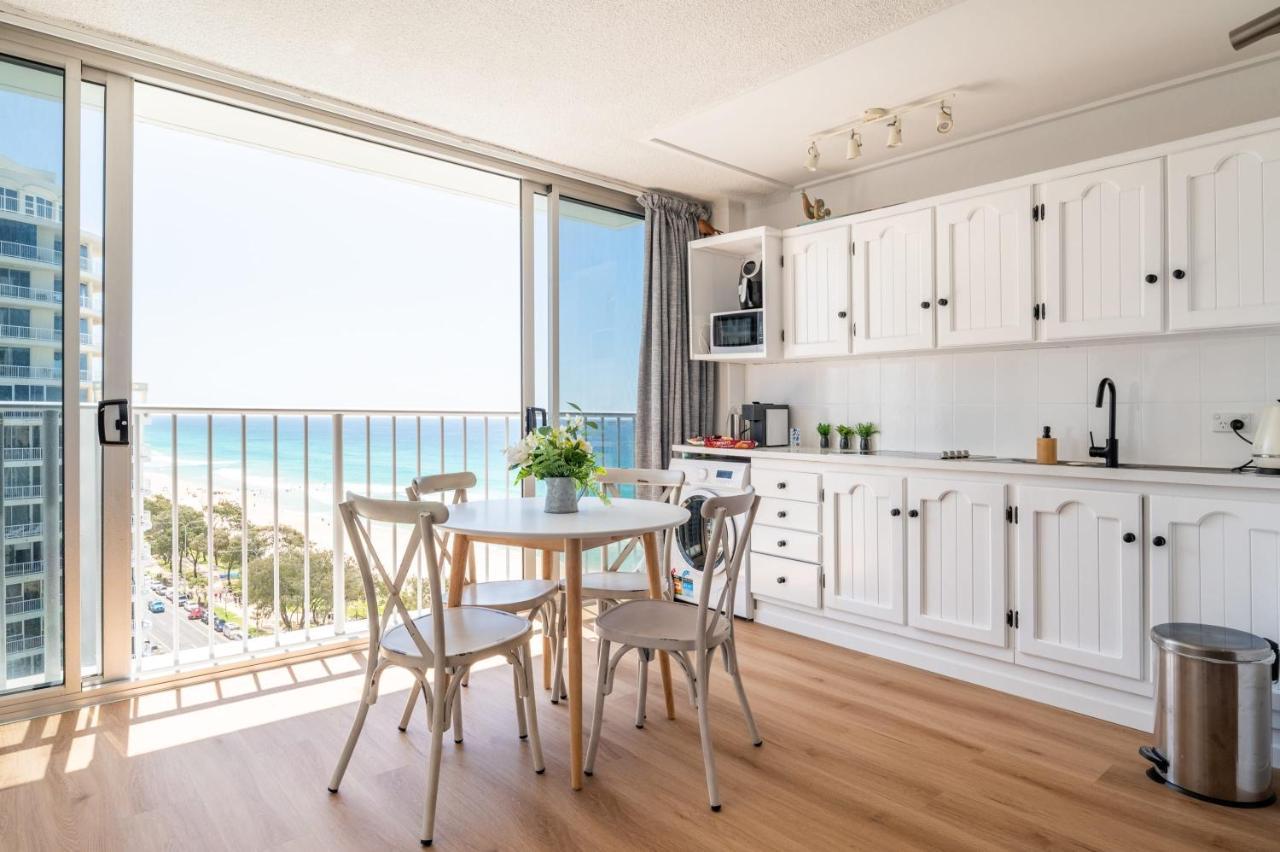 Stunning 1br Unit Opposite Surfers Paradise * Gold Coast