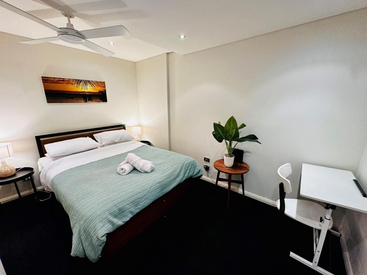 Sophisticated 1 Bedroom Apartment! Apartment Gold Coast