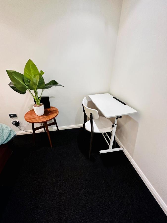 Apartment Sophisticated 1 Bedroom Apartment! Gold Coast