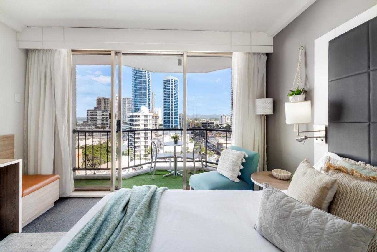 Gorgeous Studio Right In The Heart Of Surfers * Gold Coast