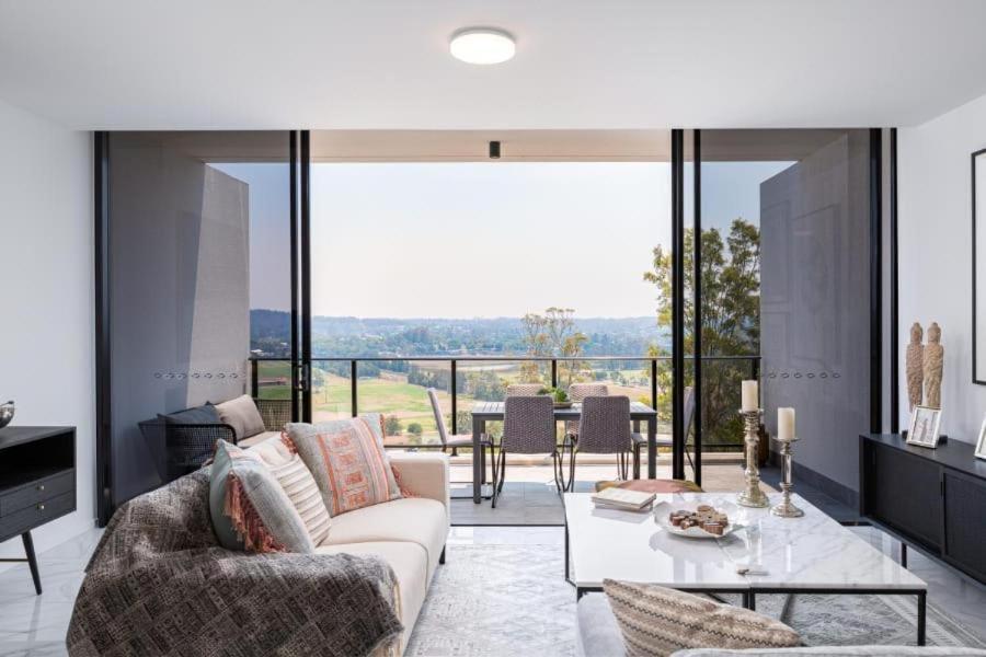 Apartment Luxury Private Queen With Balcony & Bathroom In Shared Panorama Gold Coast