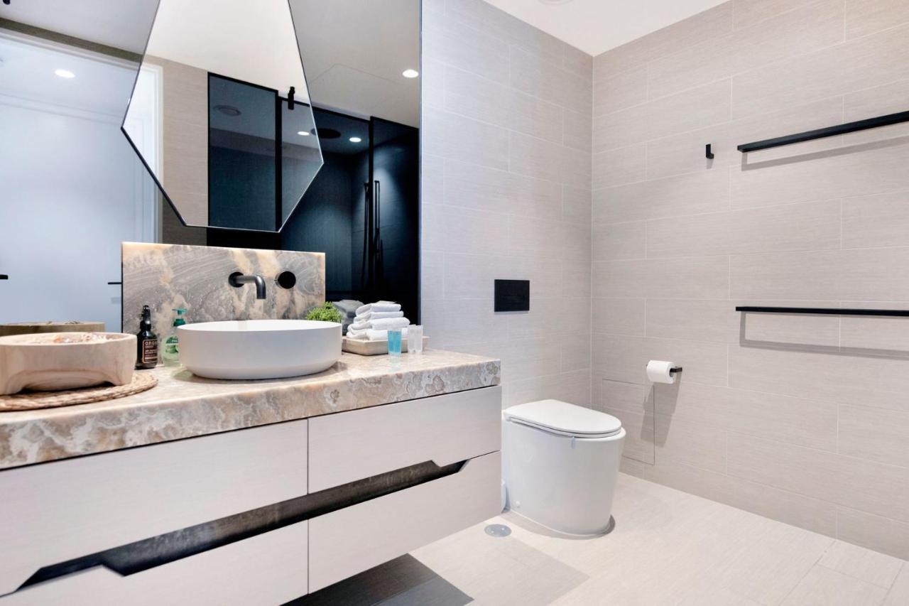 Jewel Broadbeach Luxury - Coasthm