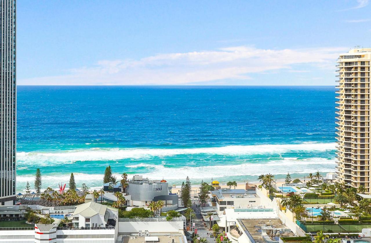 Circle On Cavill 2, 3, 4 & 5 Bedroom Skyhomes & Sub Penthouses By Holidays Apartment *
