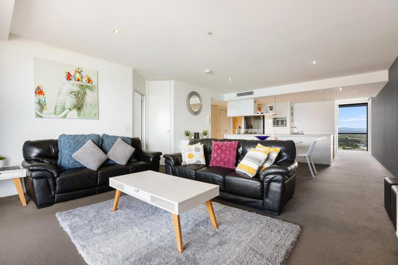 Circle On Cavill 2, 3, 4 & 5 Bedroom Skyhomes & Sub Penthouses By Holidays