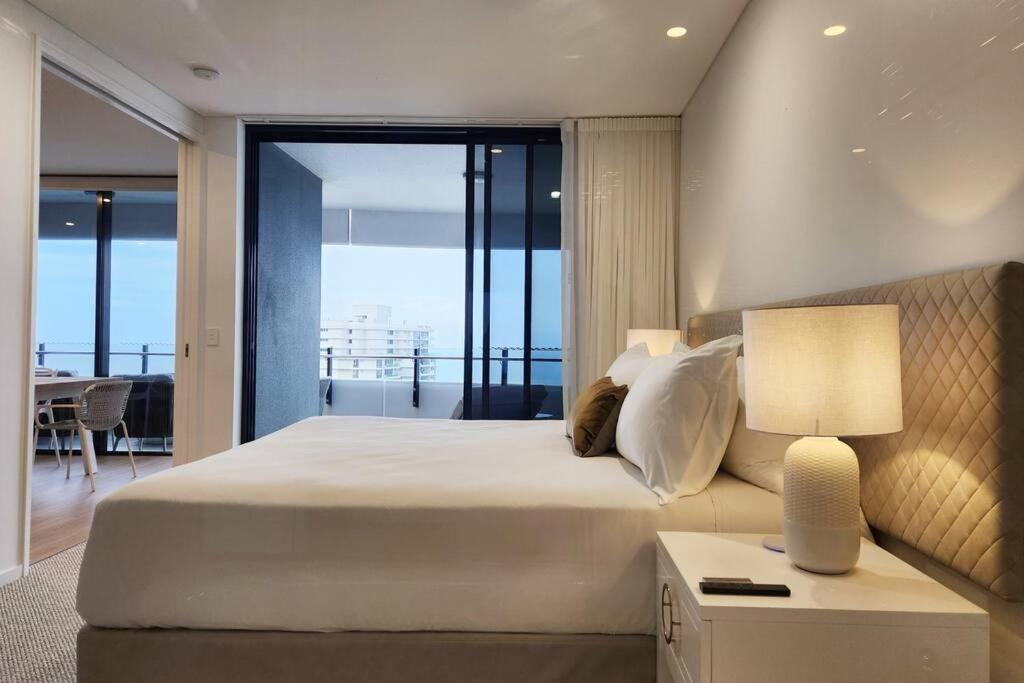 Modern Luxury With Breathtaking Ocean Views Gold Coast