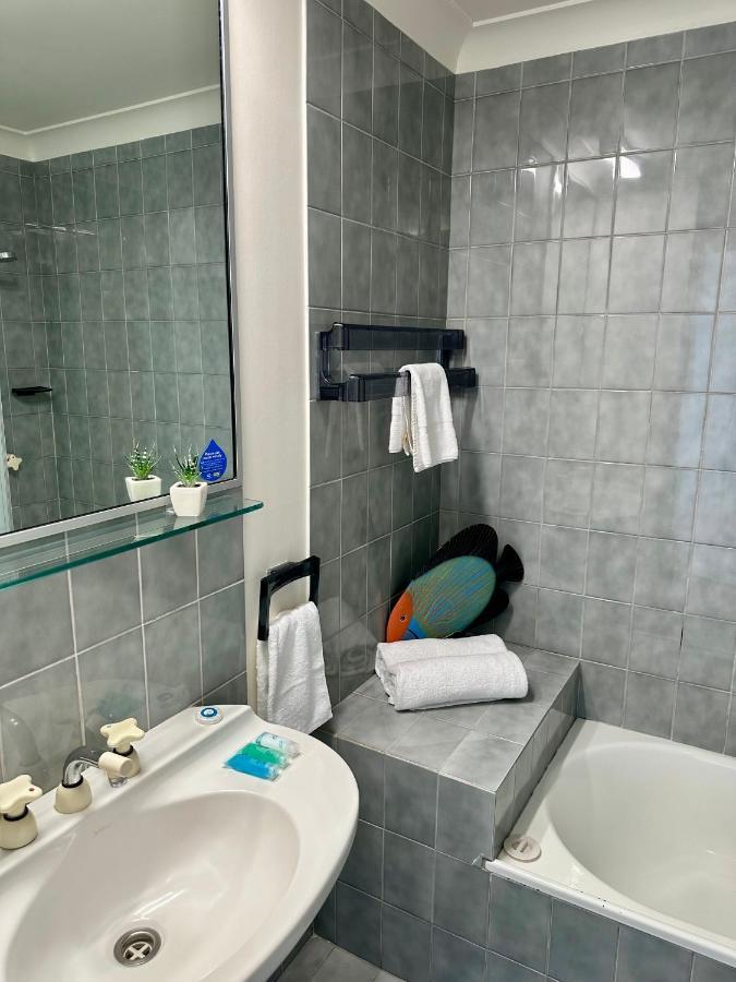 Apartment Two Bedroom Ocean View Penthouse At Pelican Sands *