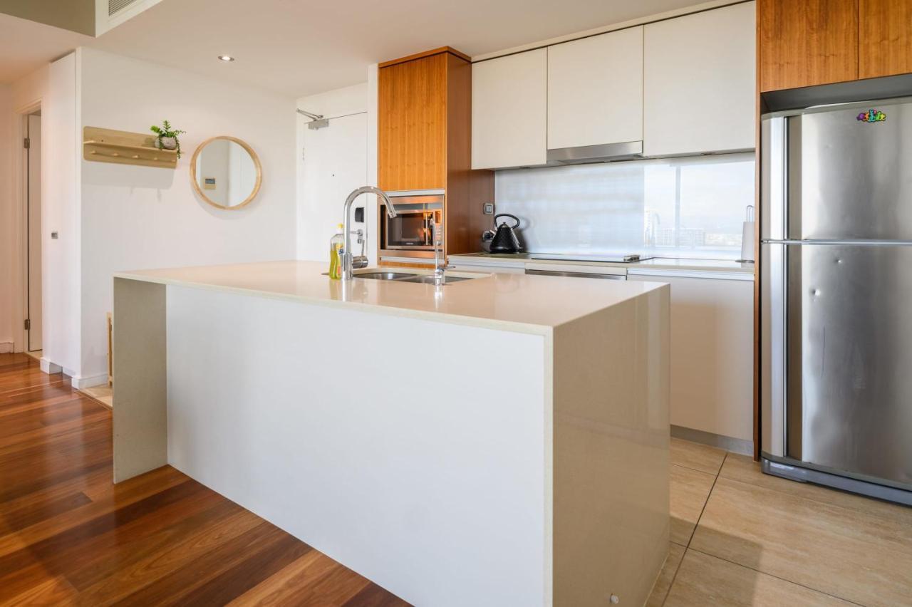 Apartment 1br Sky Rise Surfers Stunner