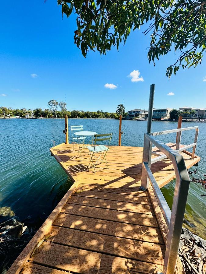 Panarama Waterview! Waterfront Luxury Heave In Gc