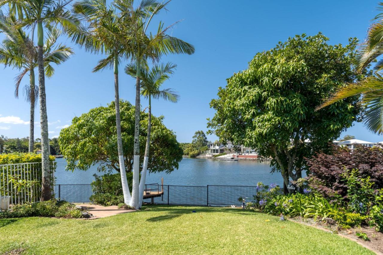 Panarama Waterview! Waterfront Luxury Heave In Gc Holiday home