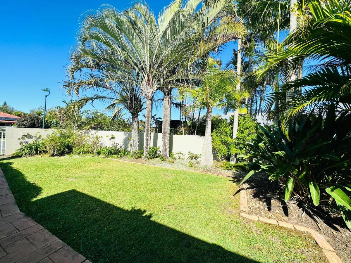 Panarama Waterview! Waterfront Luxury Heave In Gc Holiday home
