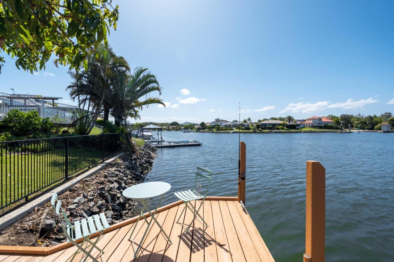 Panarama Waterview! Waterfront Luxury Heave In Gc Holiday home