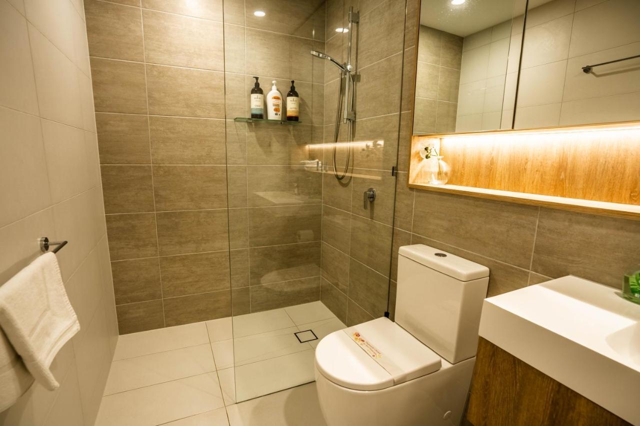 Luxurious 2 Bedroom In Broadbeach Casino High Floor Ocean View - Gc42 *