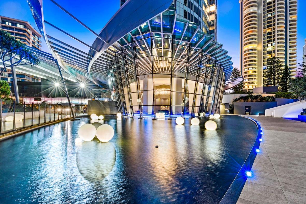 Central Surfers Paradise Family Retreat