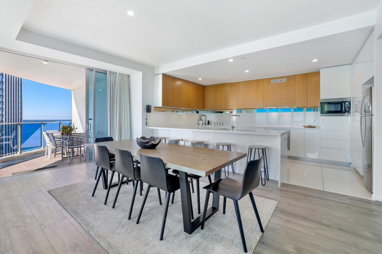 Apartment Hilton Panoramic Oceanview Sub-penthouse Gold Coast