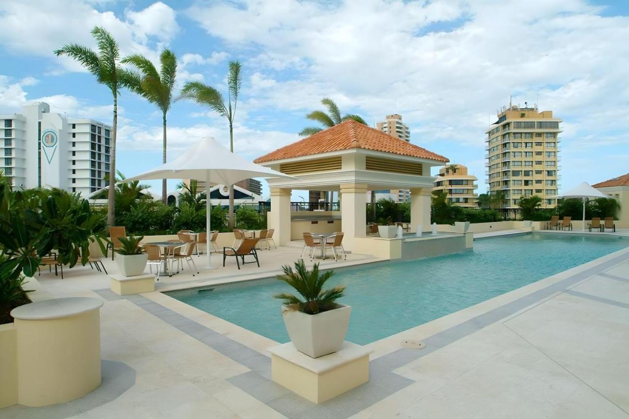 Apartment Iconic Chevron Renaissance Private