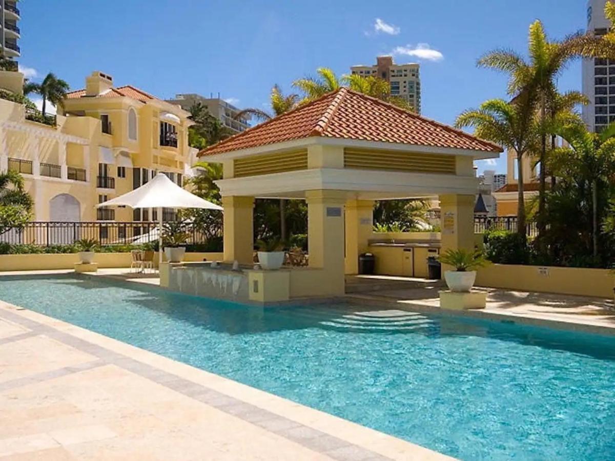 Apartment Iconic Chevron Renaissance Private Gold Coast
