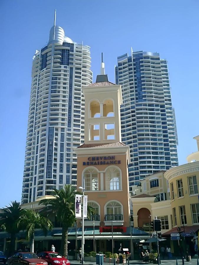 Iconic Chevron Renaissance Private Apartment Gold Coast