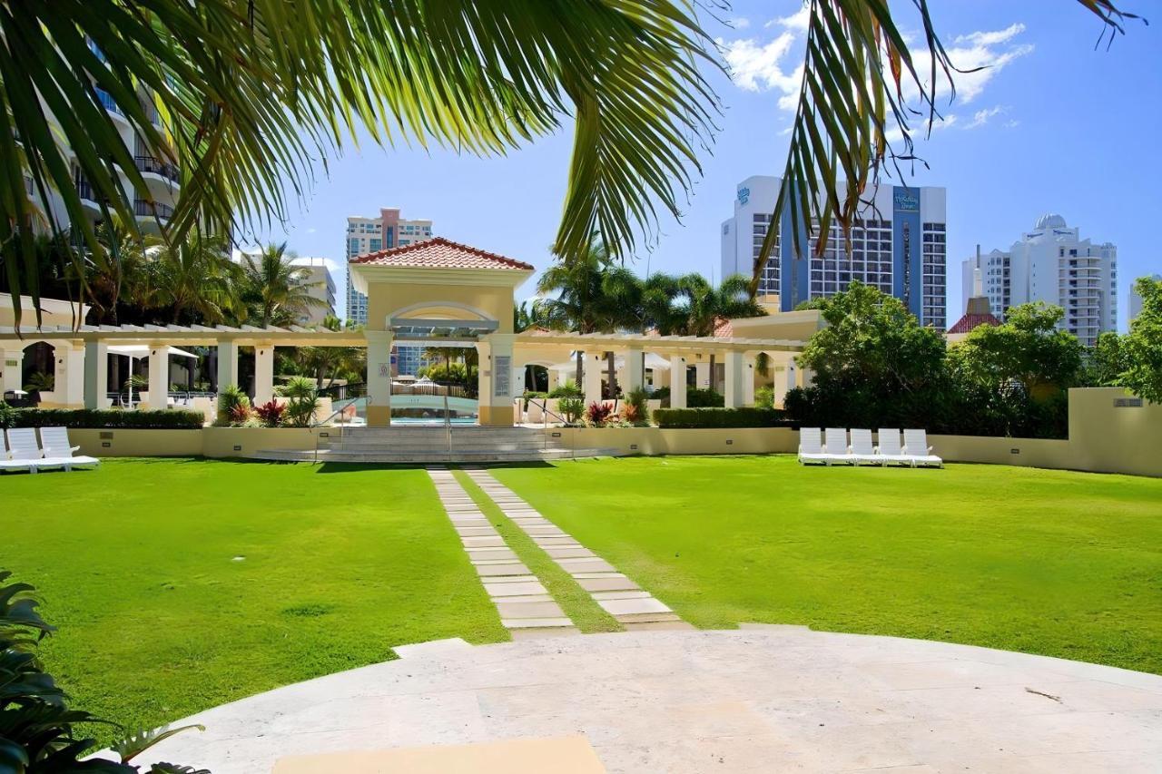 Iconic Chevron Renaissance Private