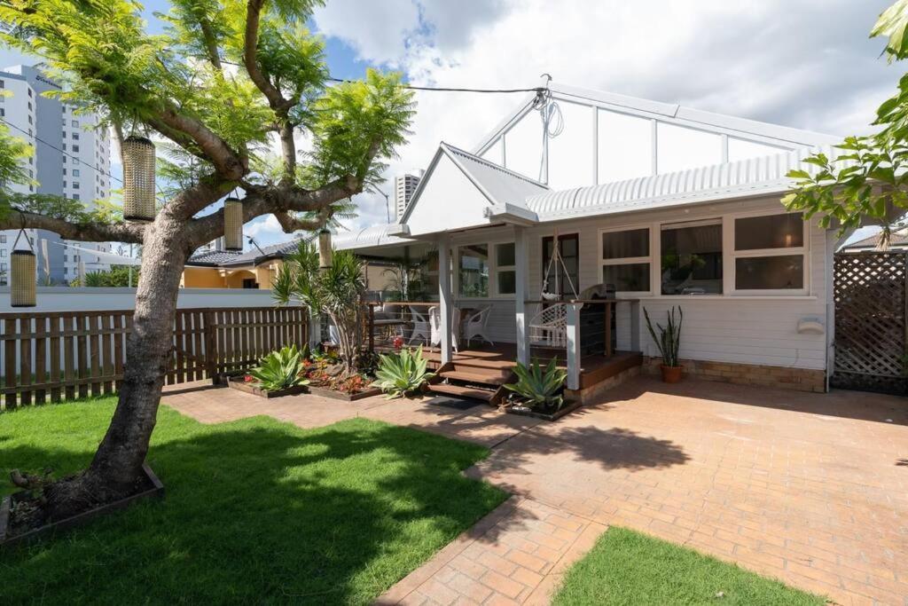 Boho Lux Burleigh * Gold Coast