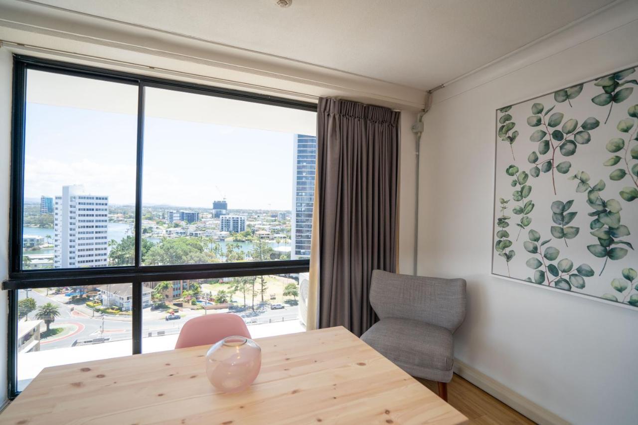 Large Surfers Paradise With Fantastic Views Gold Coast