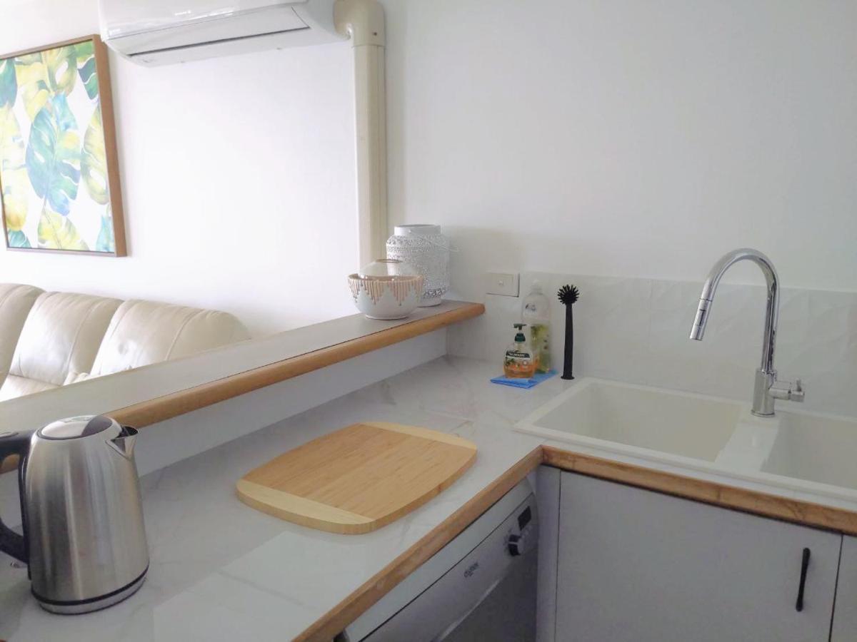 Large Surfers Paradise With Fantastic Views Apartment