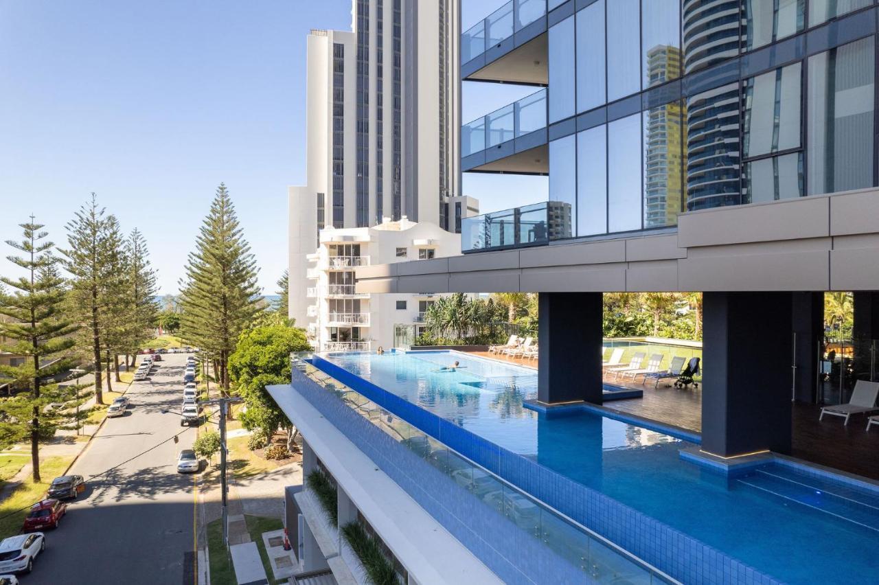 Ultiqa Signature At Broadbeach *