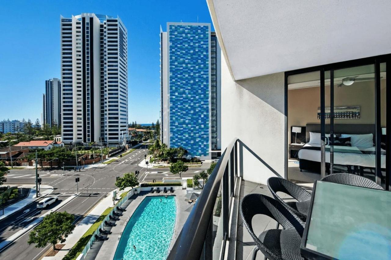 Modern 2 Bedroom In Sierra Grand - Coasthm Gold Coast