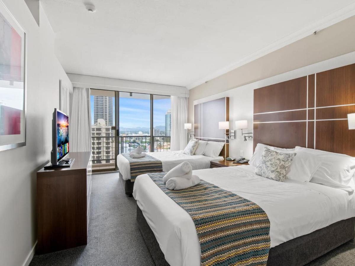 Amazing With Views At Prime Location Apartment