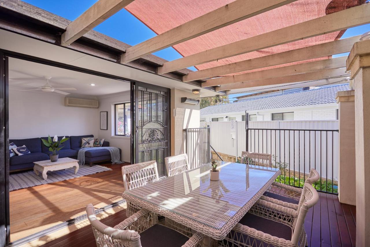 Holiday home Large, Light, Dog Friendly 600m To Burleigh