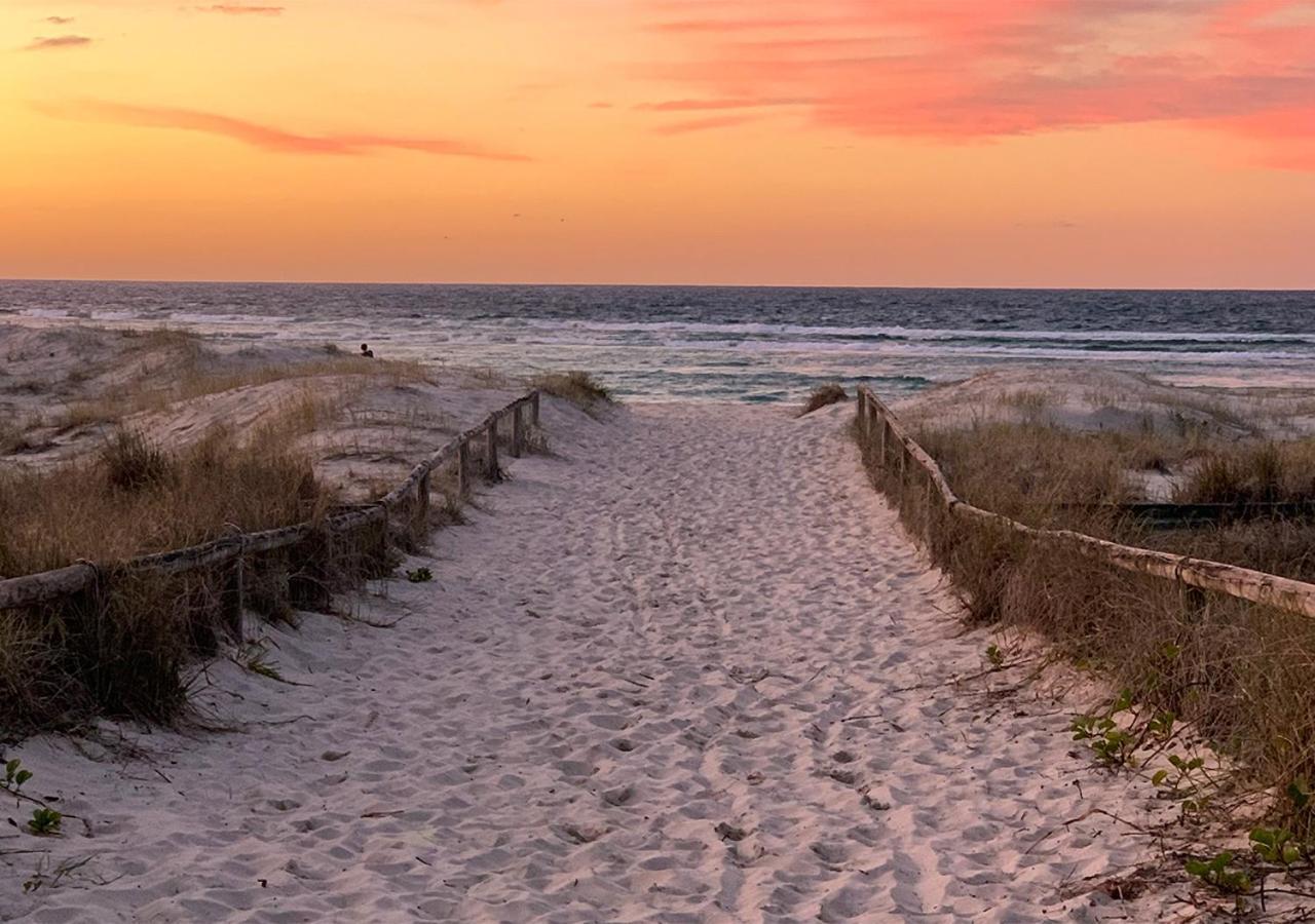 Cooly Coastal Escape Walk To Beach & Shops Gold Coast