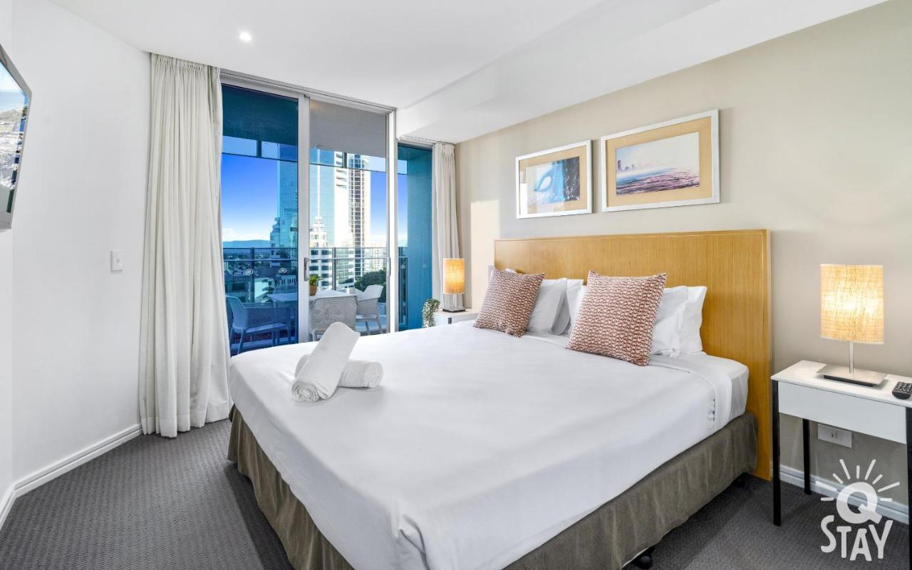 H Residences - Qstay