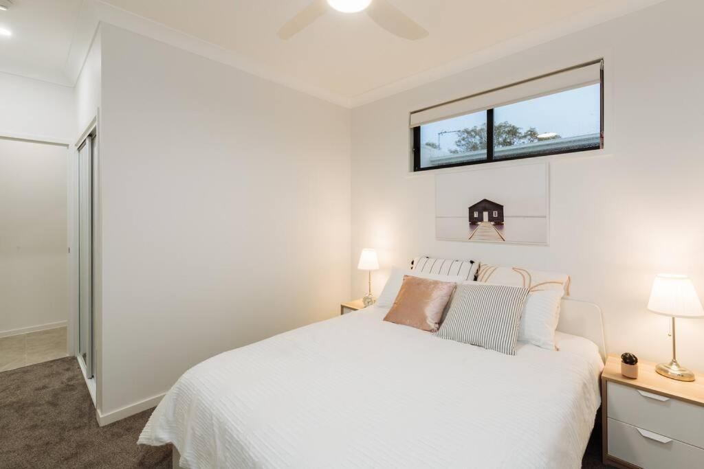 Spacious Modern And Cozy 3bd Townhouse At Great Location Casa de férias *