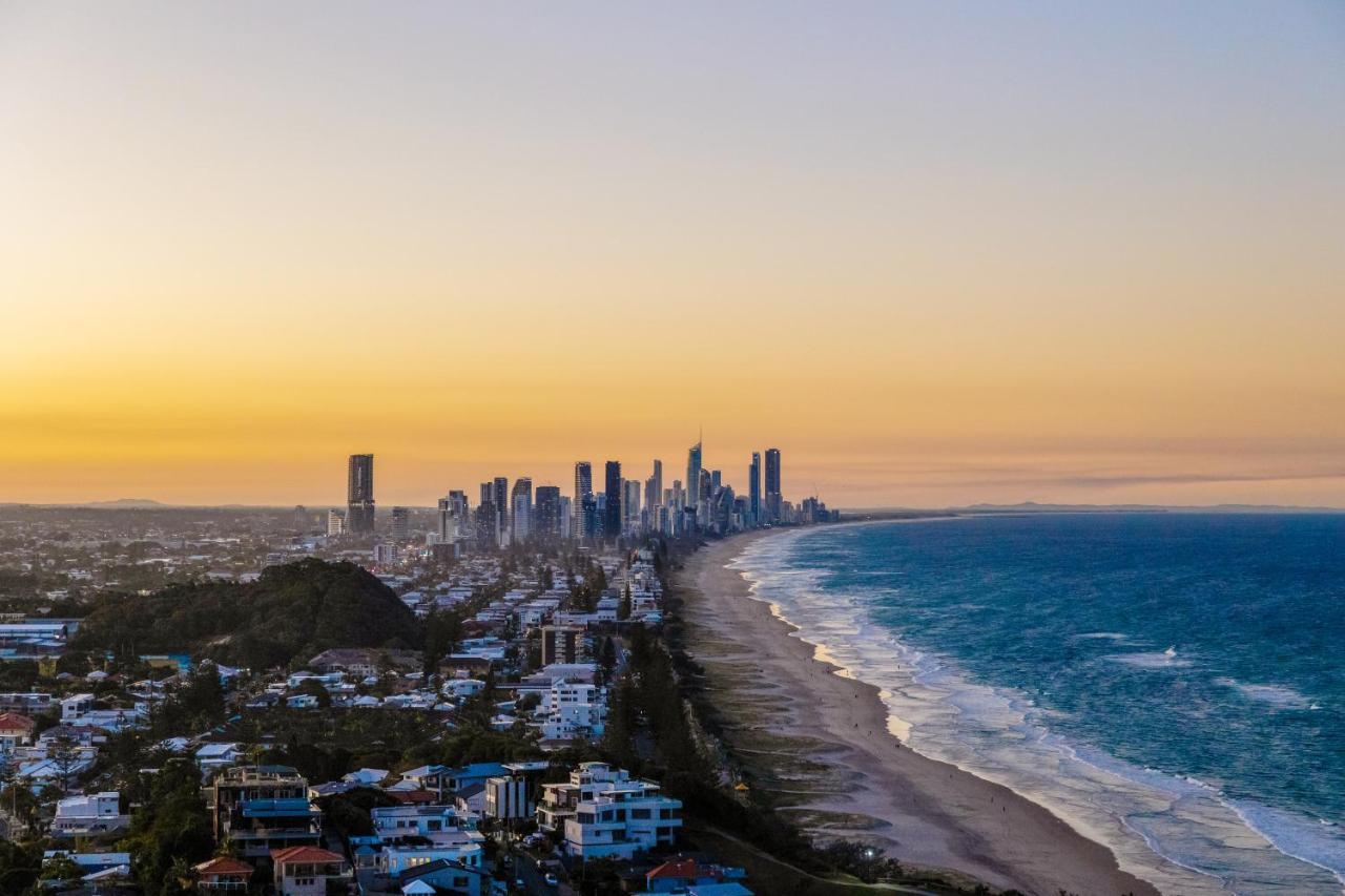 Burleigh Surf 4* Gold Coast