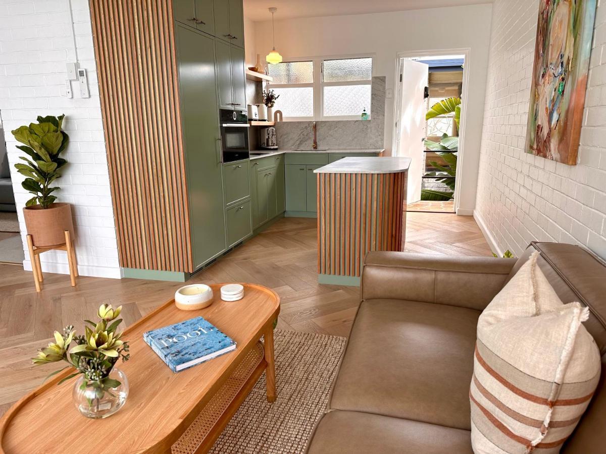 Houston Beachfront Apartment *