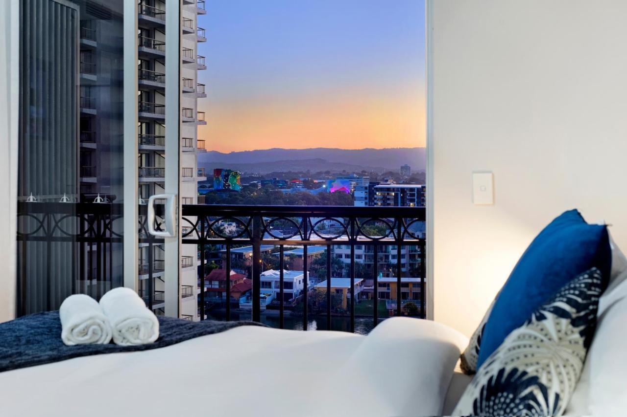 Apartment Chevron Renaissance - Self Contained & Privately Managed Gold Coast