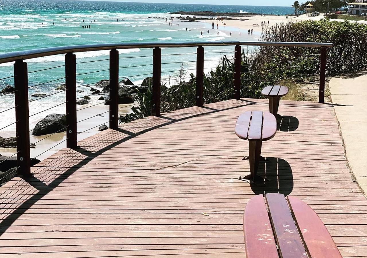 Cooly Coastal Escape Walk To Beach & Shops Gold Coast
