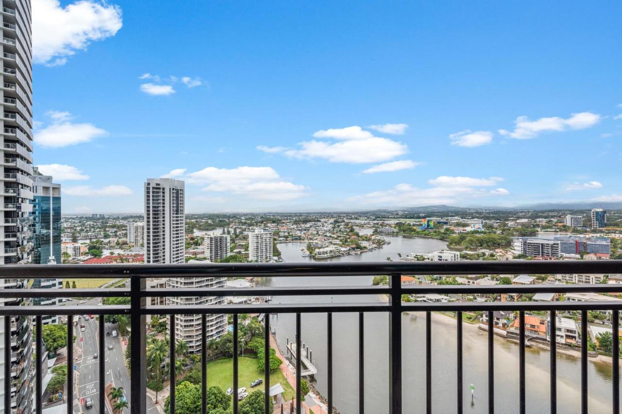 Chevron Renaissance - Self Contained & Privately Managed * Gold Coast