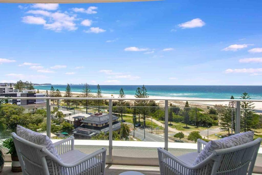 Beachfront Bliss, 3br Kirra Oasis- Pool And Sauna Gold Coast