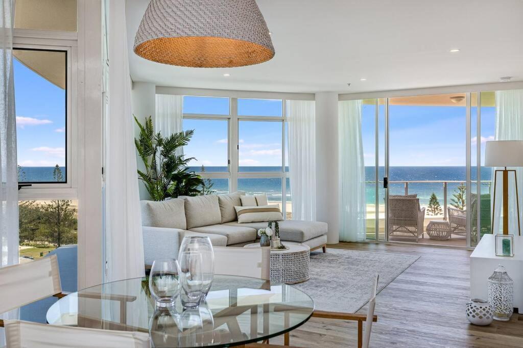 Apartment Beachfront Bliss, 3br Kirra Oasis- Pool And Sauna Gold Coast