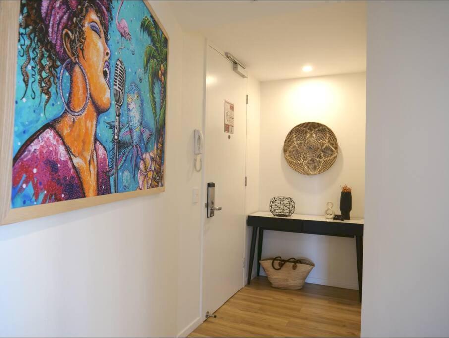 Modern 1 Brm With Pool Close To Beach