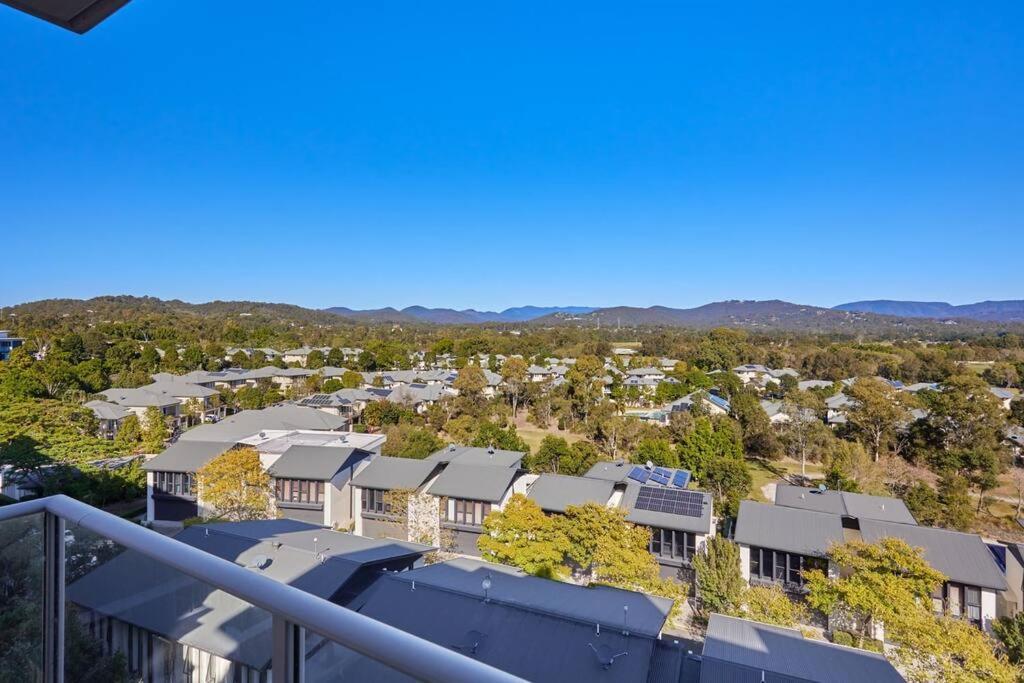 Two Bedroom In Robina Center *