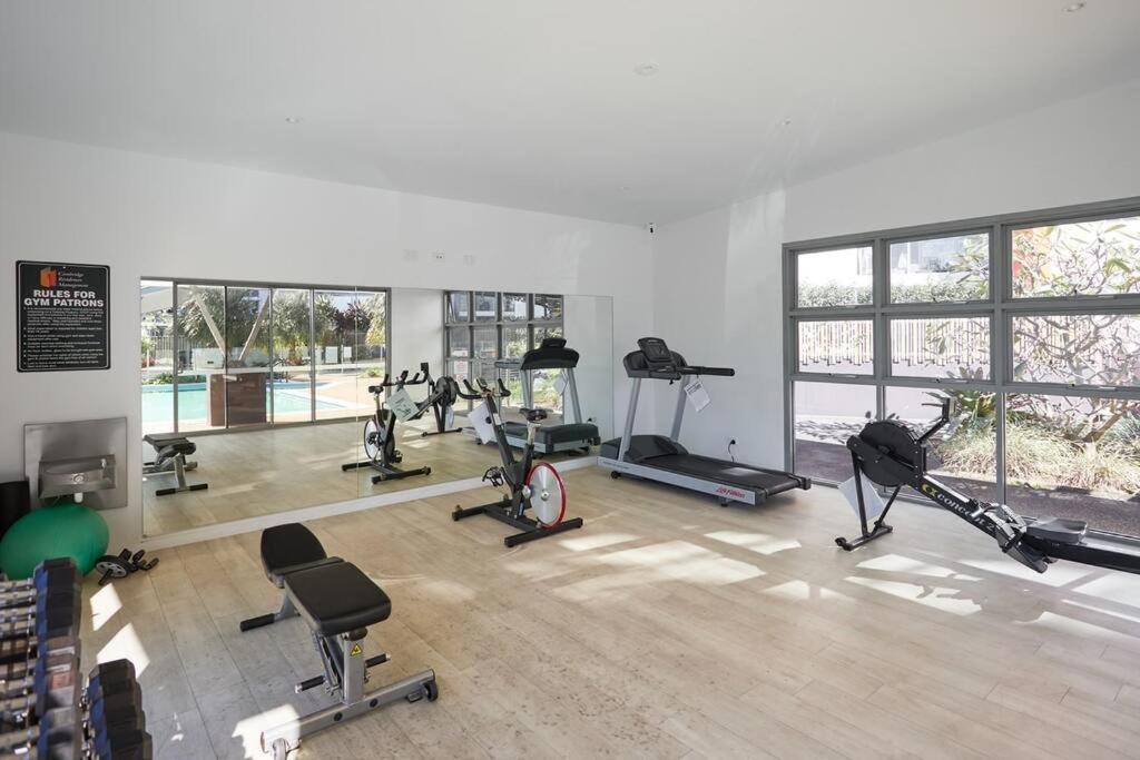 Apartment Two Bedroom In Robina Center *