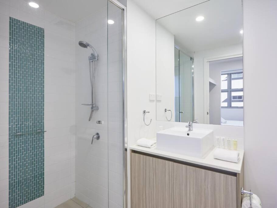 Two Bedroom In Robina Center Apartment Gold Coast
