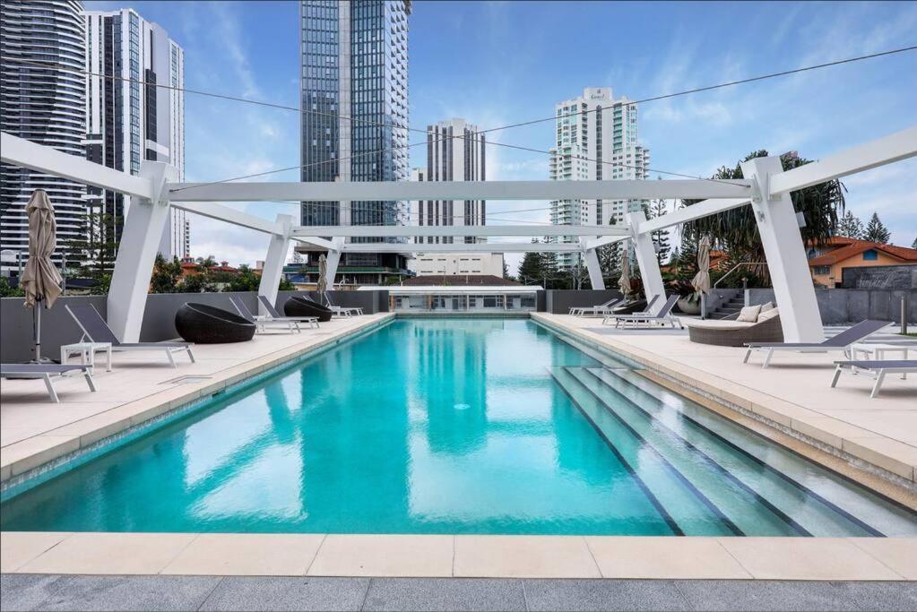 Apartment Broadbeach Stunner Modern And Gold Coast
